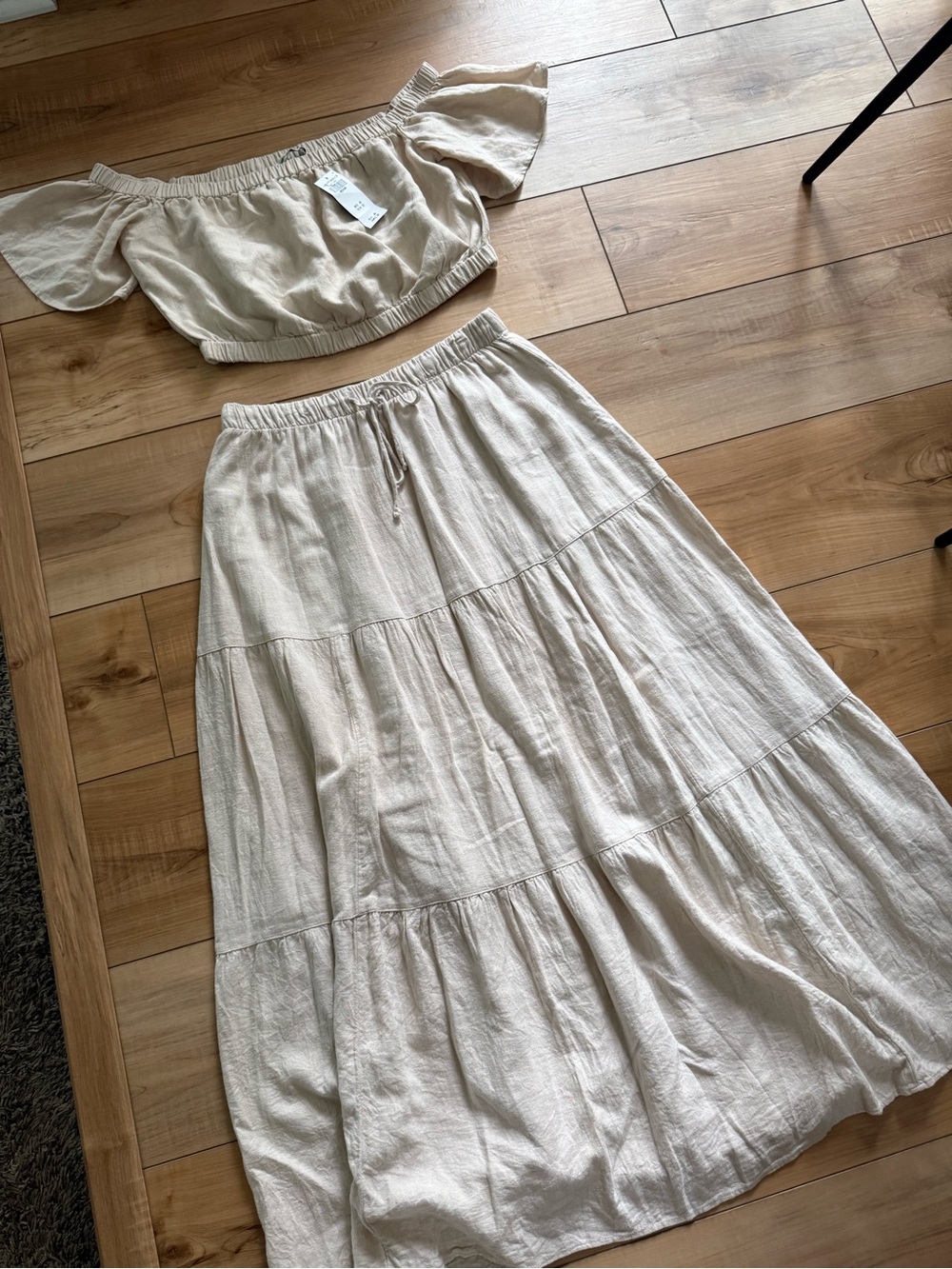 Abercrombie & Fitch Beige Two-Piece Skirt Set - Picture 3 of 8